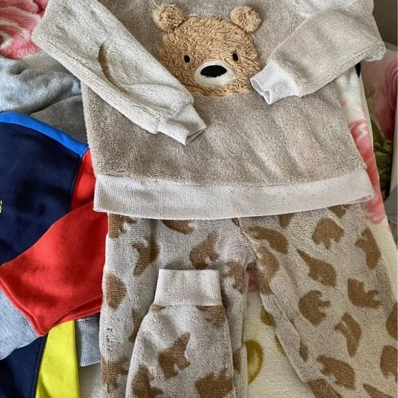 4-5T Toddler’s clothes - Picture 6 of 9